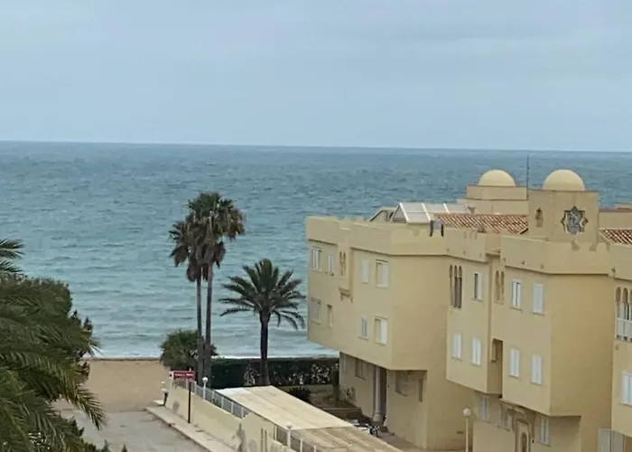 Vistas Al Mar Playa De Los Bovetes Denia